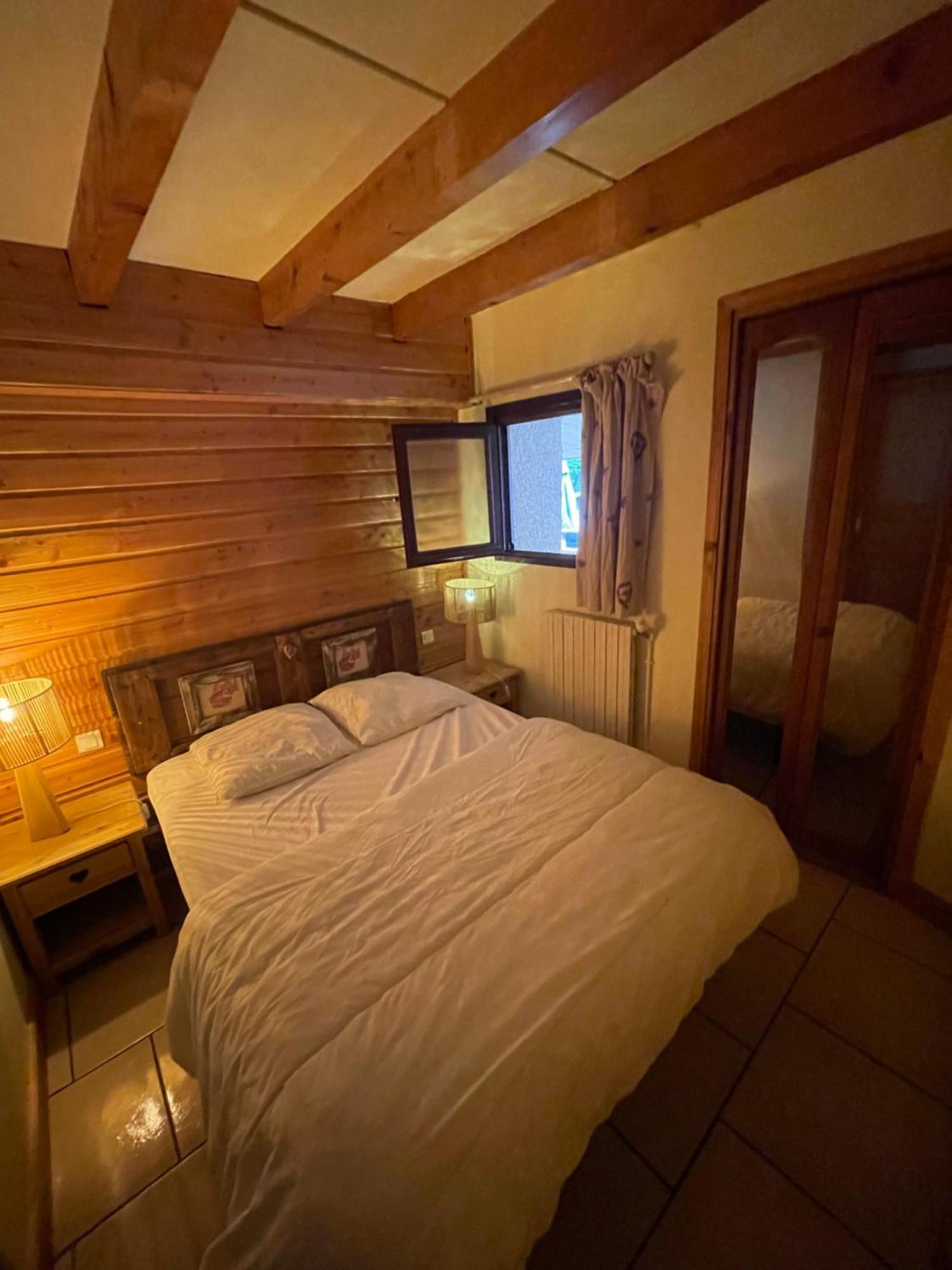 Le Chal Heureux Bel Appartement Dans Vieille Ferme De Montagne Renovee Les Orres Exterior photo